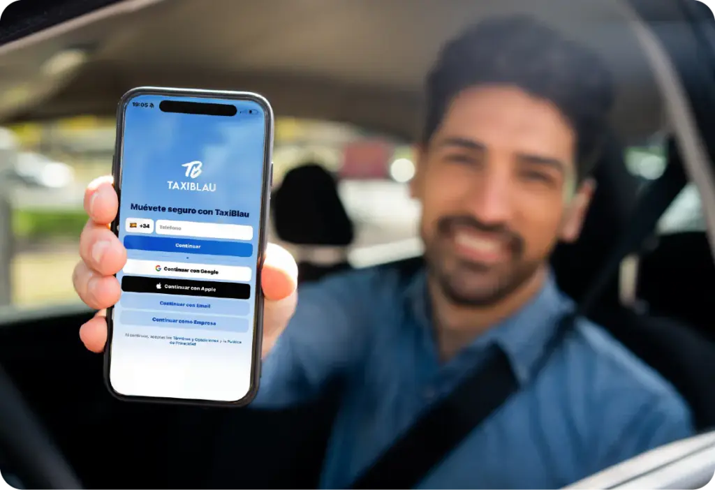 Conductor muestra la pantalla de acceso a TaxiBlau.